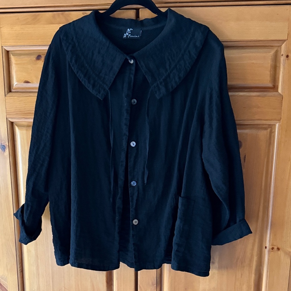 Elegant Black Women's Blazer